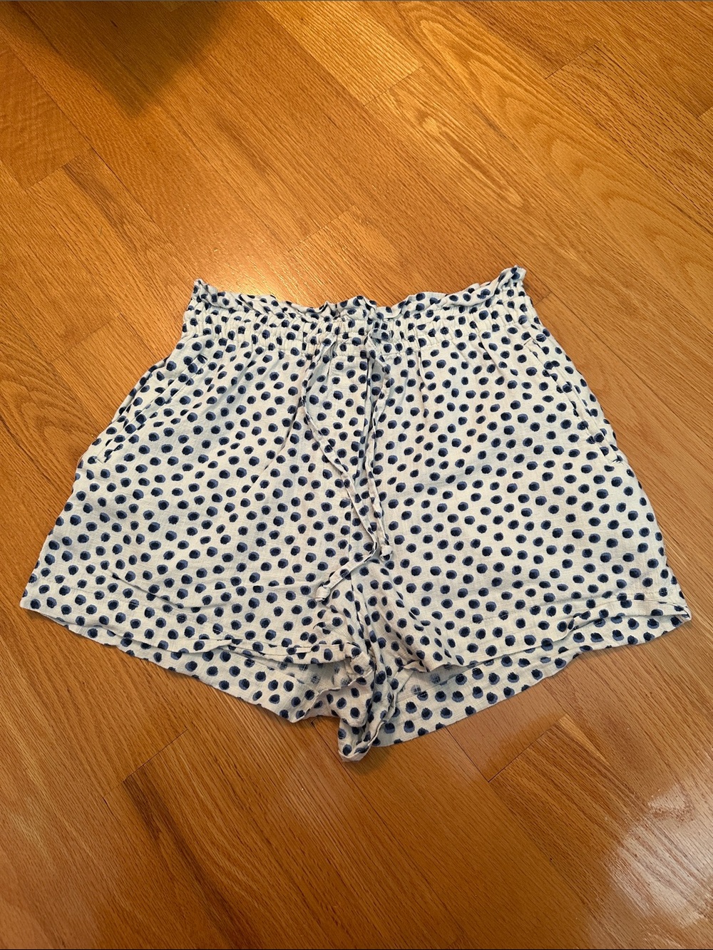 H&M white and blue linen blend shorts